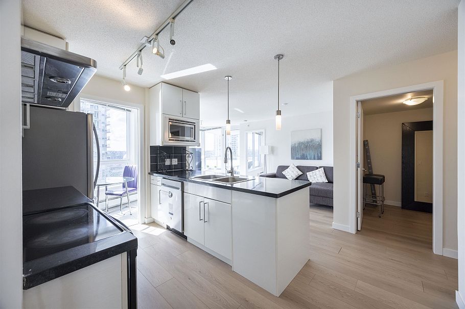 1906 188 Keefer Place Vancouver, BC - 8