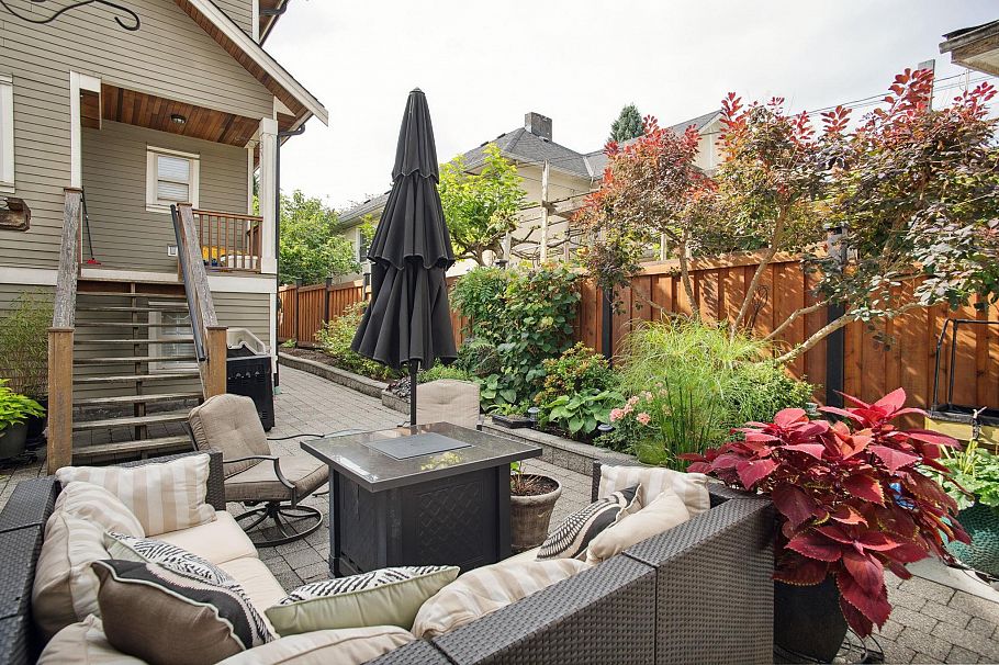 1371 E 20th Avenue Vancouver, BC - 2