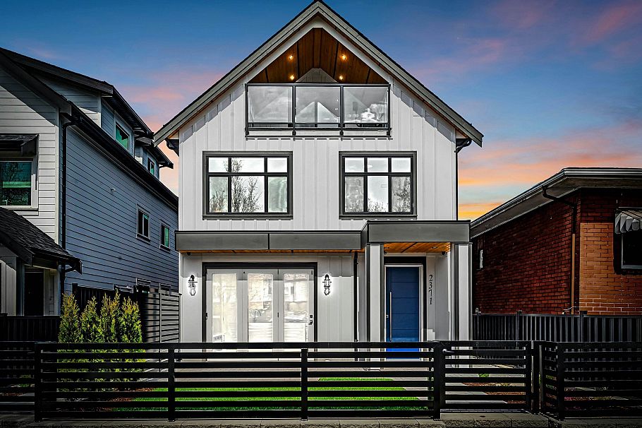 2371 Adanac Street Vancouver, BC - 30