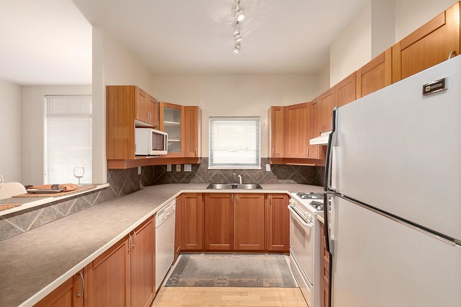 302 2688 Vine Street Vancouver, BC - 3