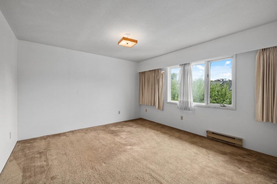 2676 W 33rd Avenue Vancouver, BC - 28