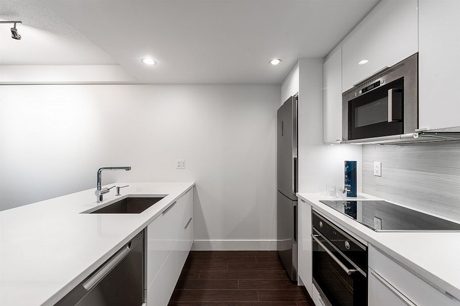 1007 1331 W Georgia Street Vancouver, BC - 7