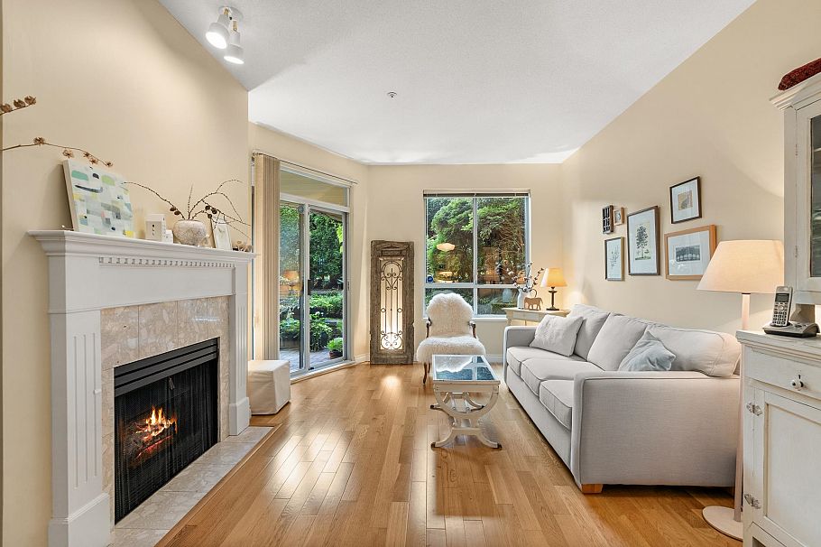 212 360 E 36th Avenue Vancouver, BC - 3