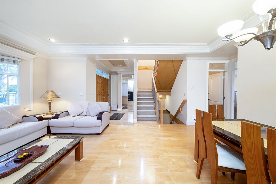 260 W 63rd Avenue Vancouver, BC - 8