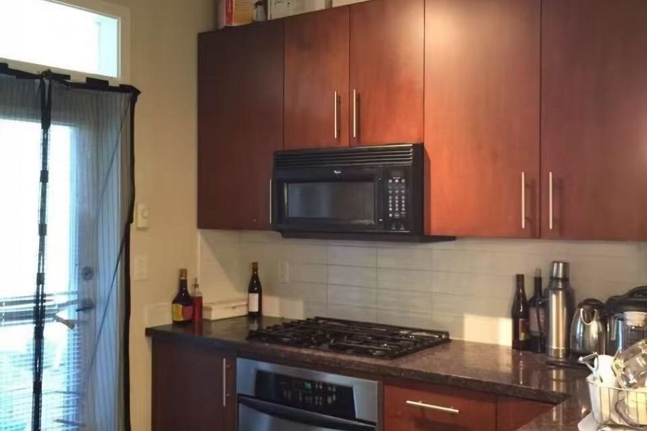 310 3651 Foster Avenue Vancouver, BC - 3