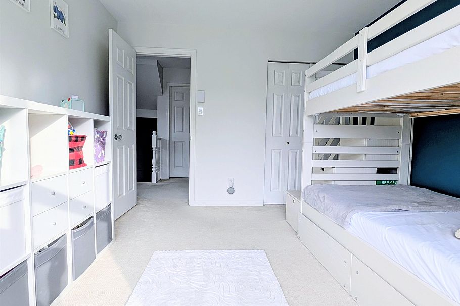 1 252 W 13th Street North Vancouver, BC - 14