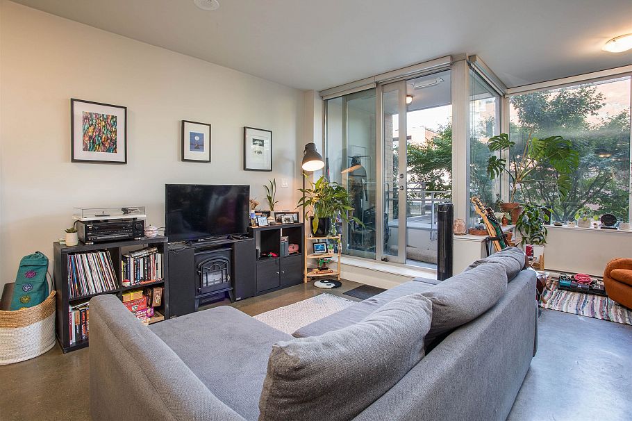 310 221 Union Street Vancouver, BC - 14