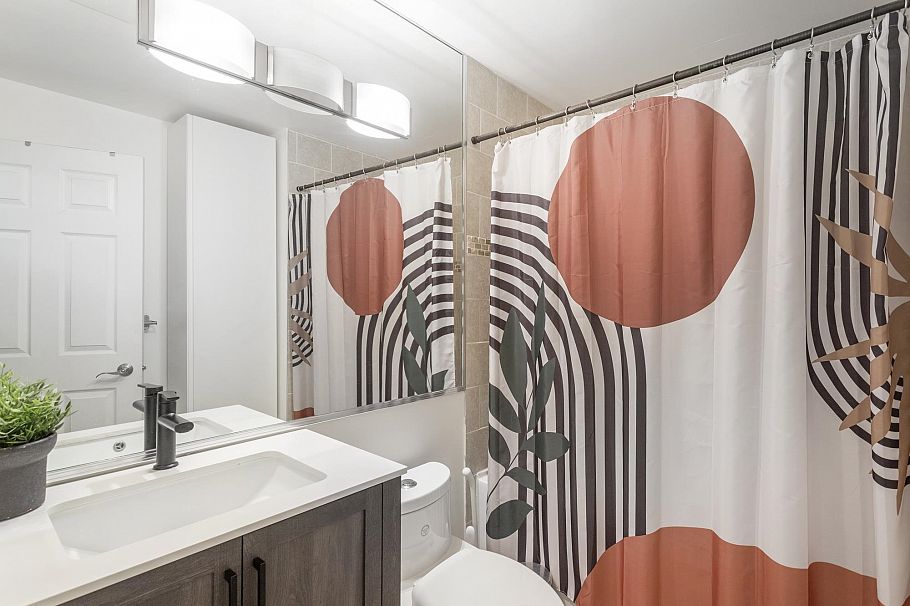 1743 Frances Street Vancouver, BC - 36