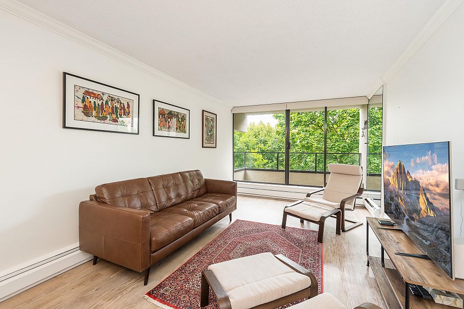 201 1995 Beach Avenue Vancouver, BC - 4