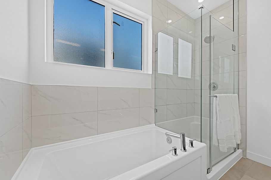 54 3597 Malsum Drive North Vancouver, BC - 19