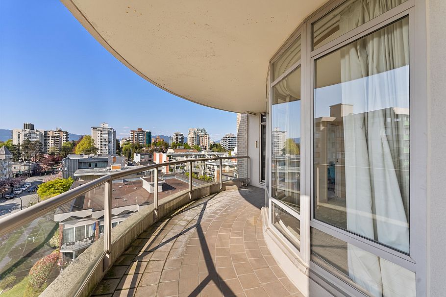 701 5850 Balsam Street Vancouver, BC - 19