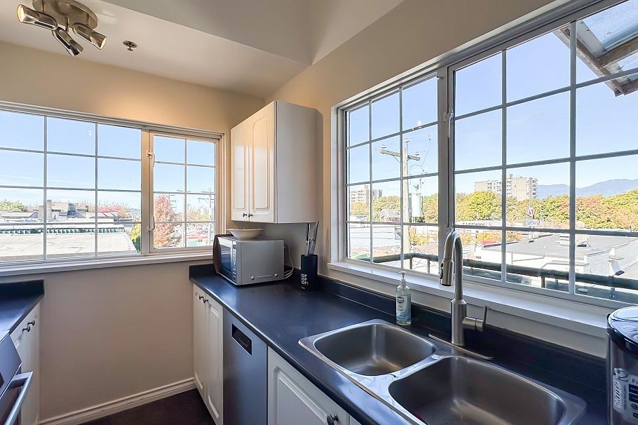 402 PH2 2091 Vine Street Vancouver, BC - 12