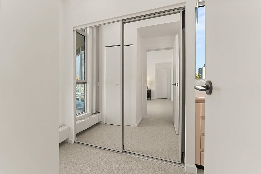 701 5850 Balsam Street Vancouver, BC - 30