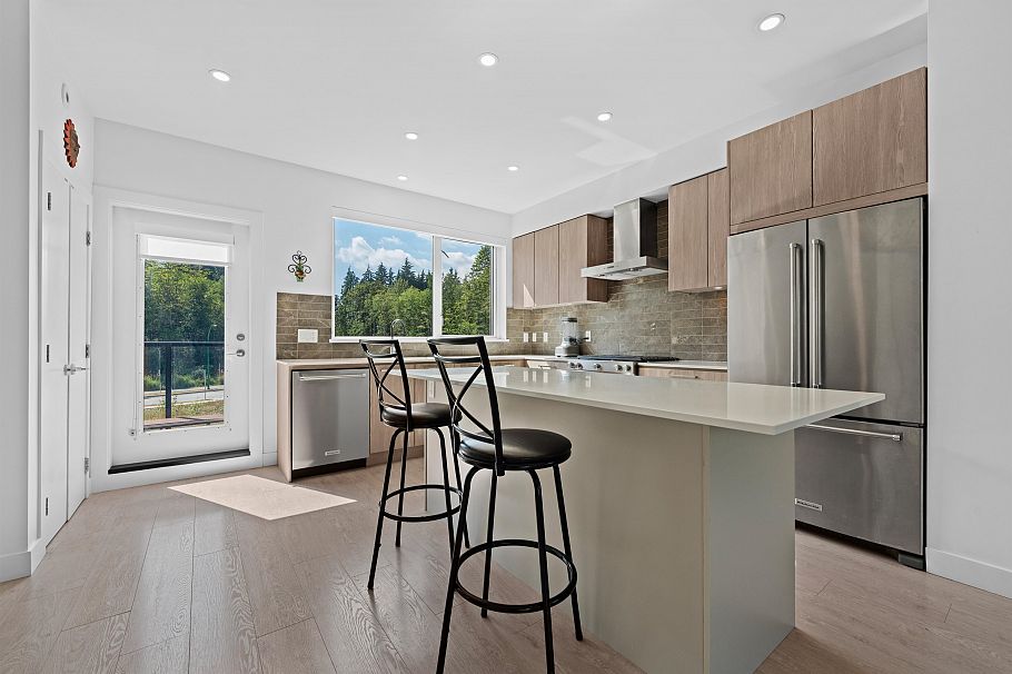 54 3597 Malsum Drive North Vancouver, BC - 2