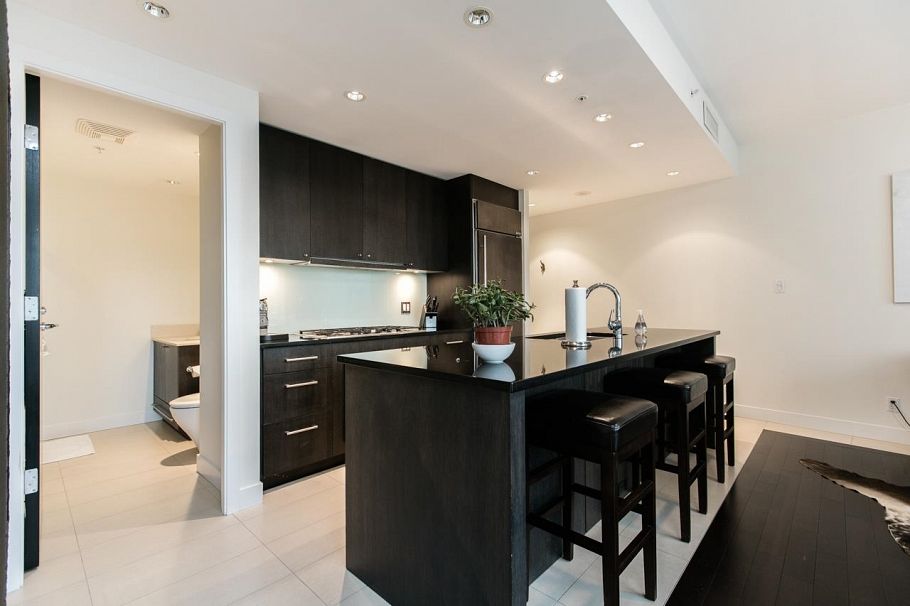 501 1455 Howe Street Vancouver, BC - 12