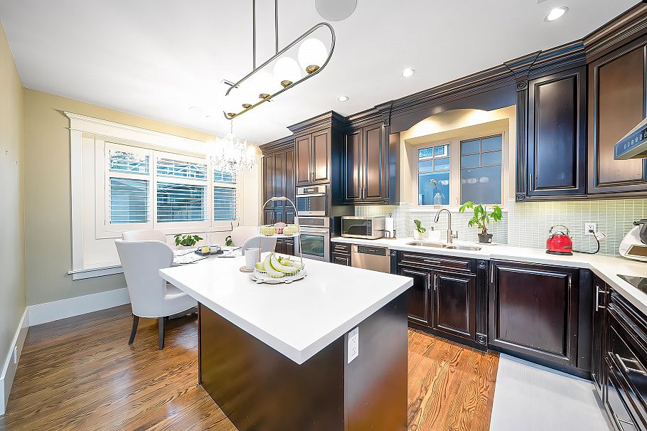 3838 W 15th Avenue Vancouver, BC - 14