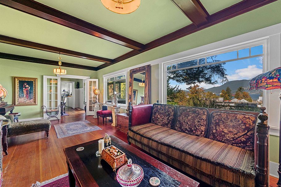 4523 W 1st Avenue Vancouver, BC - 8