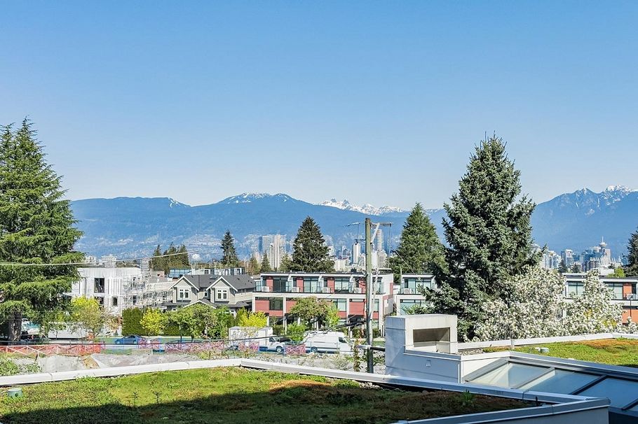 305 505 W 30th Avenue Vancouver, BC - 24