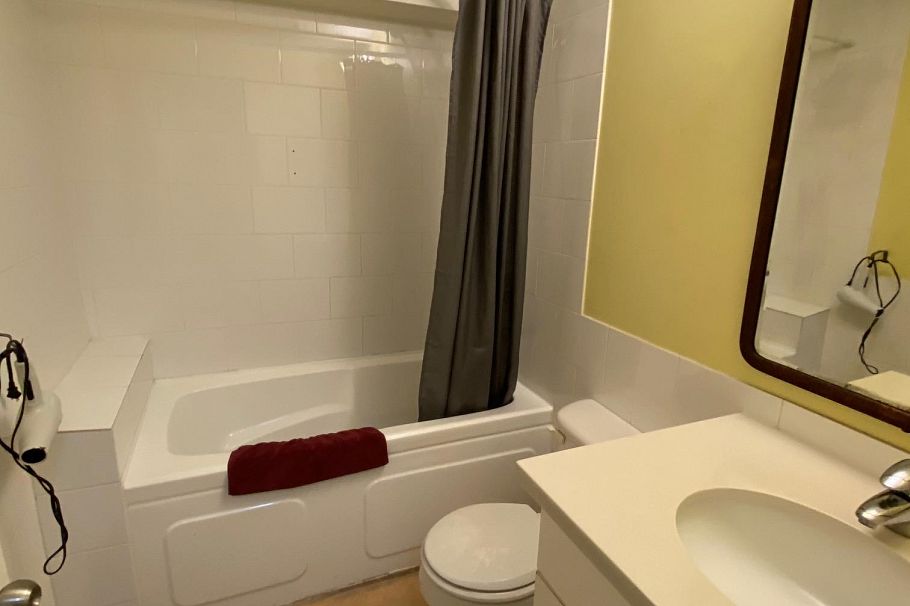 387 W 13th Avenue Vancouver, BC - 33