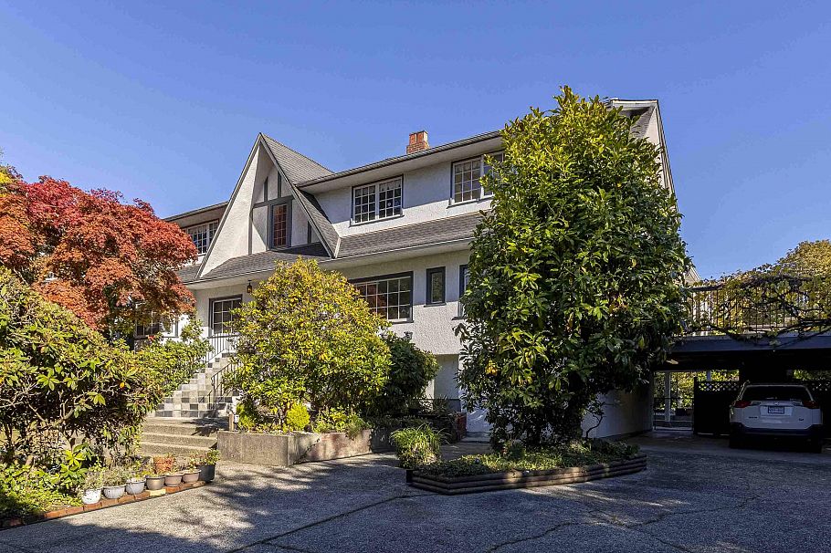 5950 Macdonald Street Vancouver, BC - 3