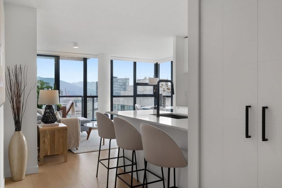 3002 909 Mainland Street Vancouver, BC - 3