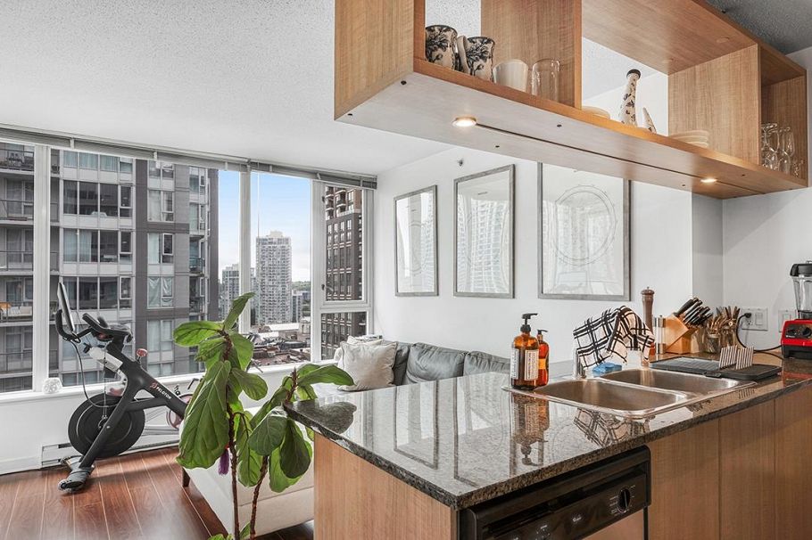 1105 1001 Richards Street Vancouver, BC - 4