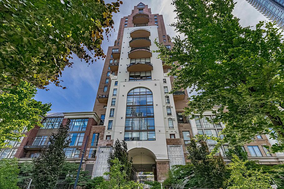 801 1280 Richards Street Vancouver, BC - 3