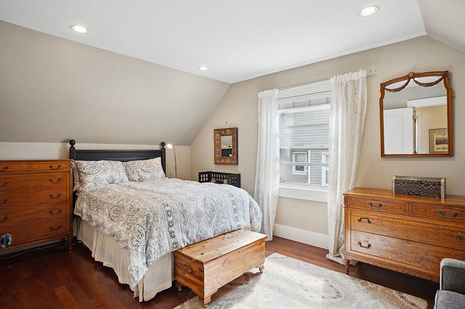 1371 E 20th Avenue Vancouver, BC - 23