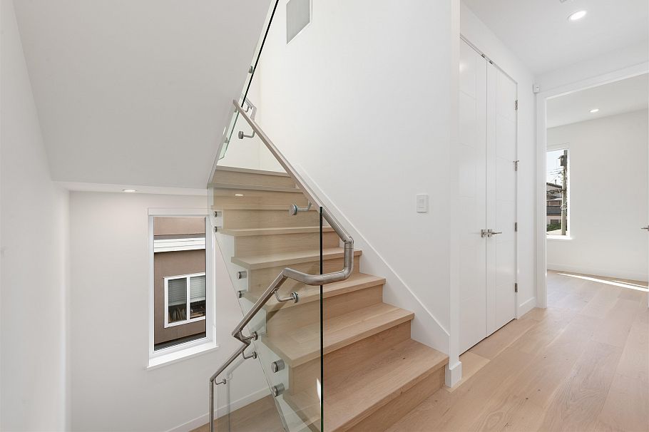 2 2750 W 19th Avenue Vancouver, BC - 21