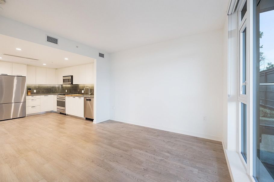 502 1401 Hunter Street North Vancouver, BC - 15