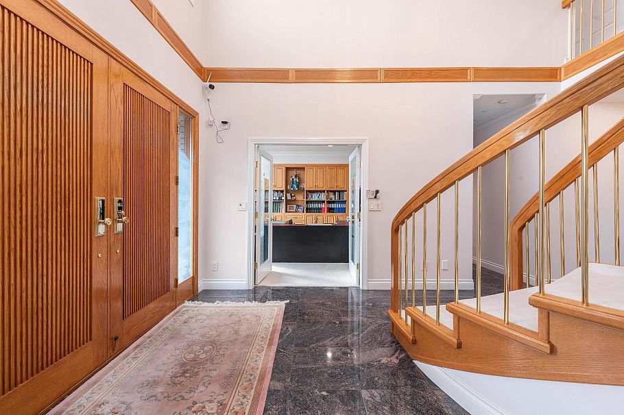 1363 W 51 Avenue Vancouver, BC - 6