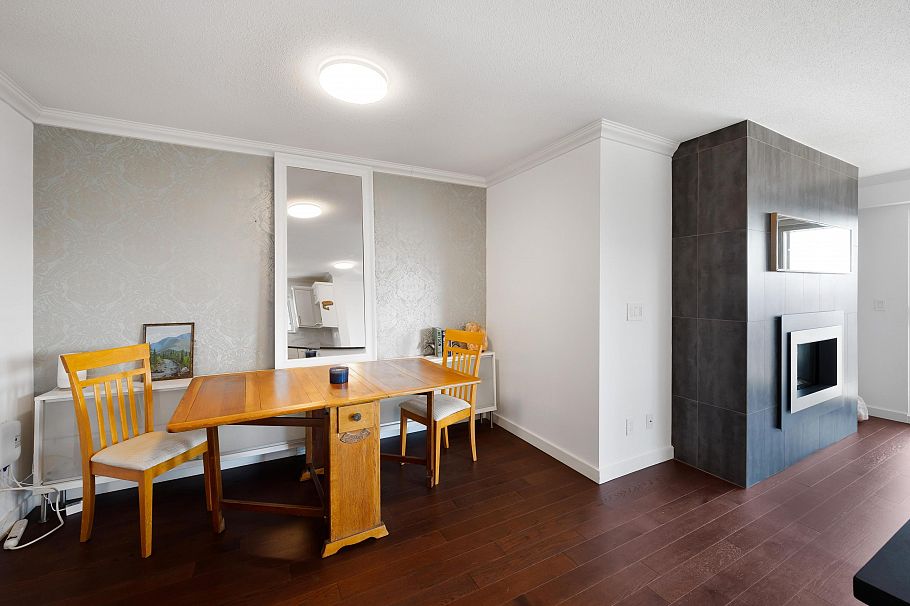 213 365 E 1st Street North Vancouver, BC - 8