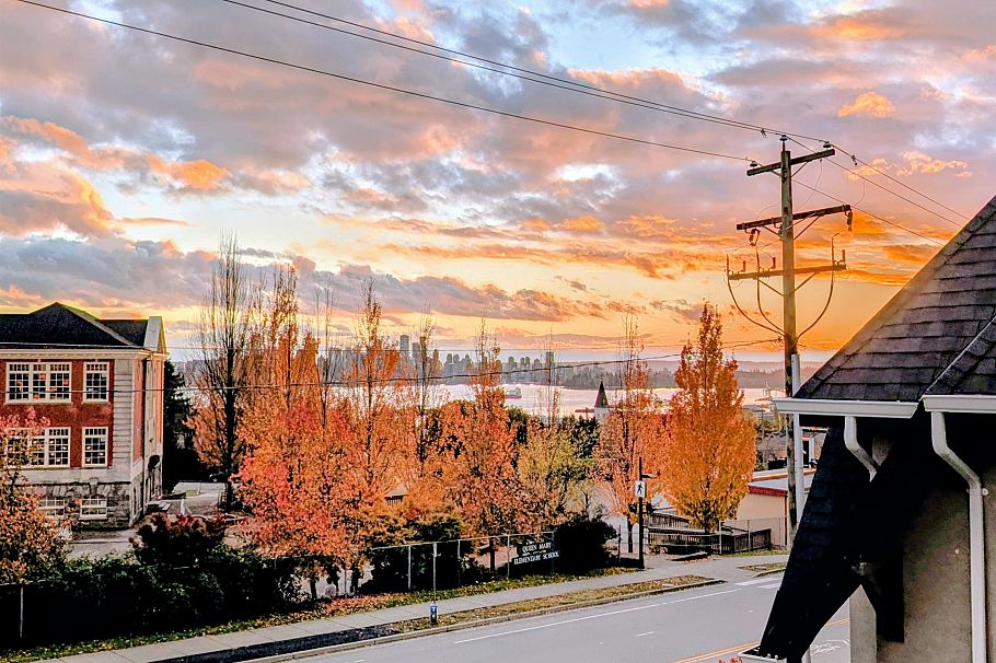 1 252 W 13th Street North Vancouver, BC - 25