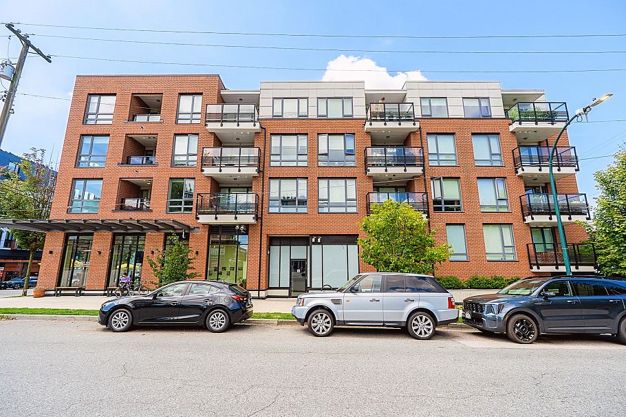 305 2477 Carolina Street Vancouver, BC - 25