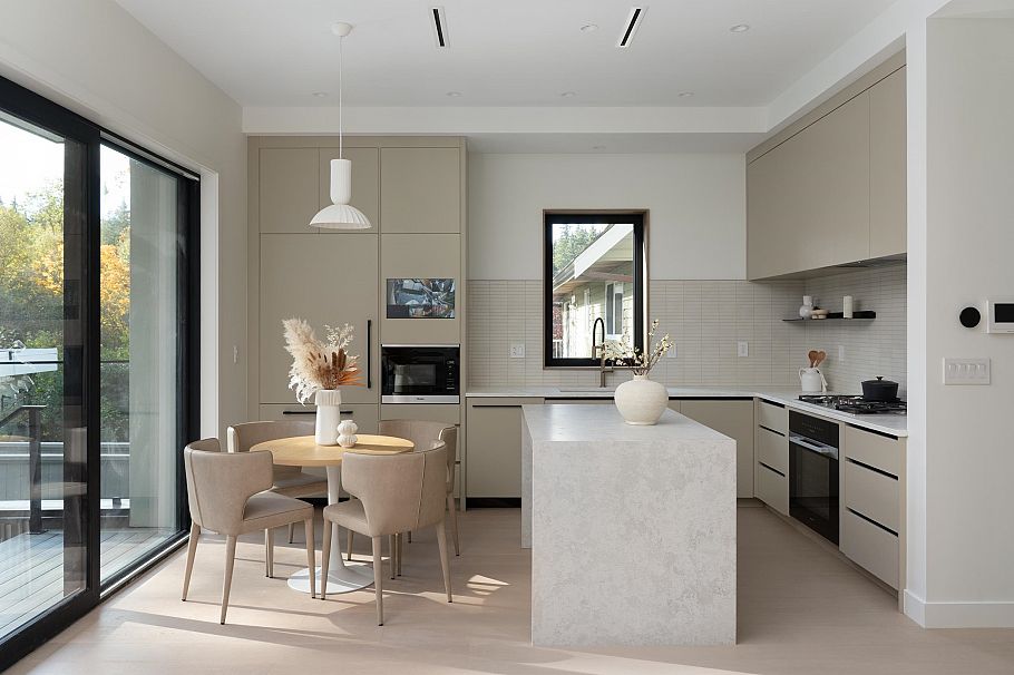 2 4018 W 21st Avenue Vancouver, BC - 3