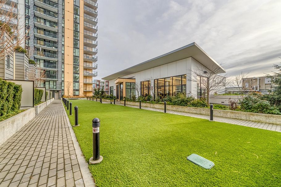 1304 1471 Hunter Street North Vancouver, BC - 26