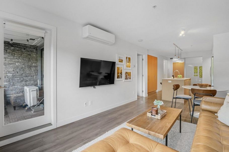 208 221 E 3rd Street North Vancouver, BC - 13