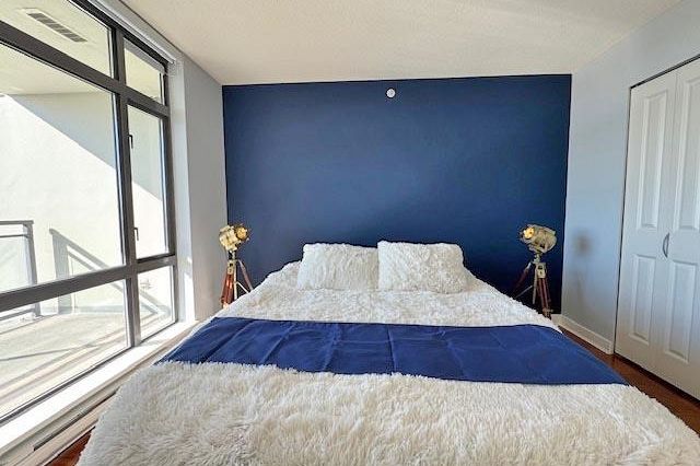 1401 3660 Vanness Avenue Vancouver, BC - 5