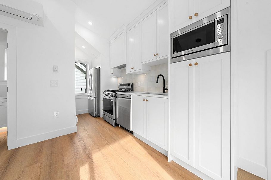 2526 Mcgill Street Vancouver, BC - 11