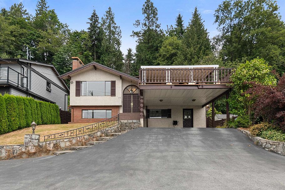 3772 Dollarton Highway North Vancouver, BC - 2