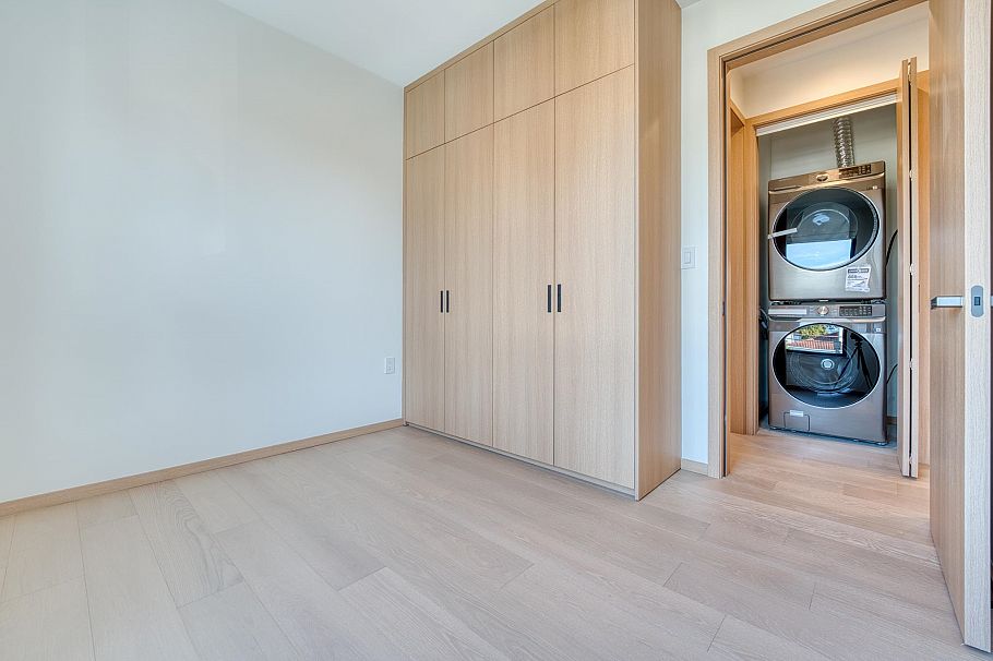 1 968 E 55th Avenue Vancouver, BC - 19