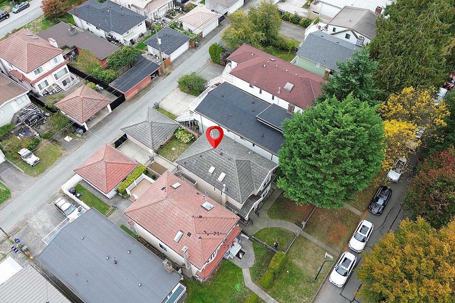 260 W 63rd Avenue Vancouver, BC - 38