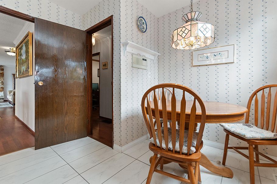 3772 Dollarton Highway North Vancouver, BC - 16