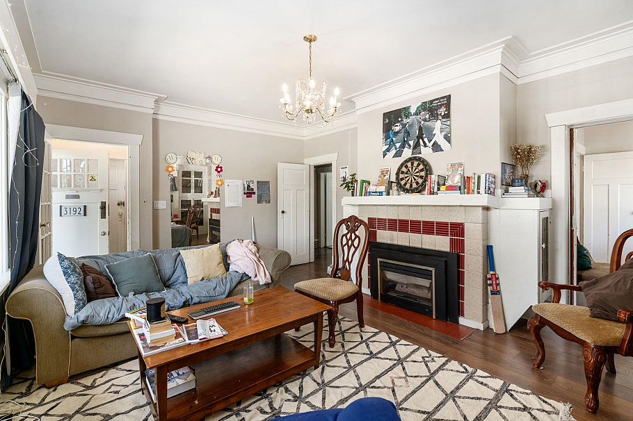 3192 W 8th Avenue Vancouver, BC - 5