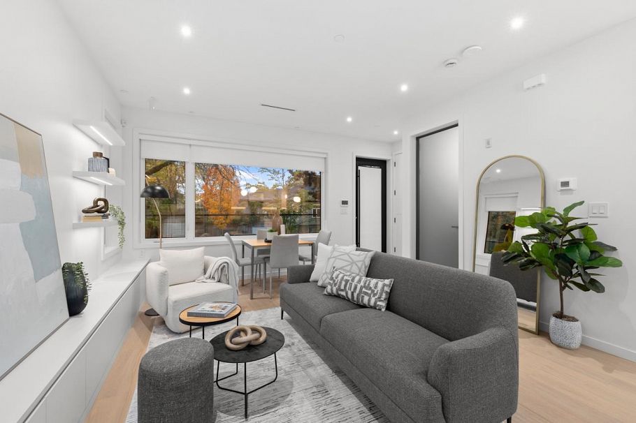 683 W 18th Avenue Vancouver, BC - 6