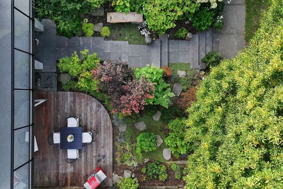 466 E 37th Avenue Vancouver, BC - 39