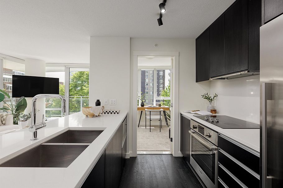 608 1009 Harwood Street Vancouver, BC - 7