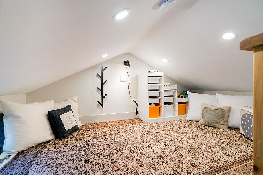 2267 Napier Street Vancouver, BC - 26