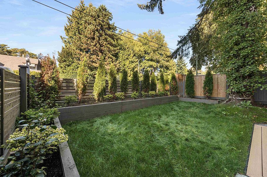 1 2626 W 41st Avenue Vancouver, BC - 24