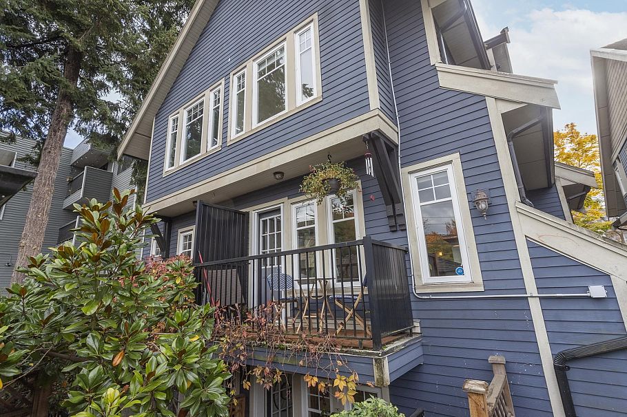 1743 Frances Street Vancouver, BC - 40